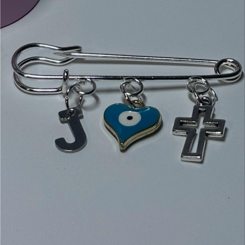 Handmade gold or silver decorative pins for clothes